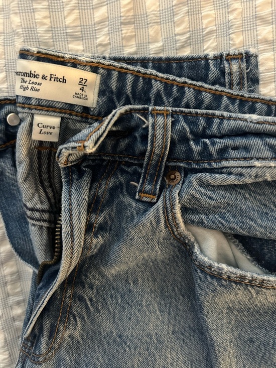 Abercrombie & Fitch Denim - Abercrombie & Fitch Curve Love High Rise Loose Jeans - medium was